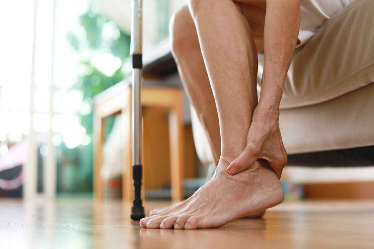 Patients with diabetic feet need treatment