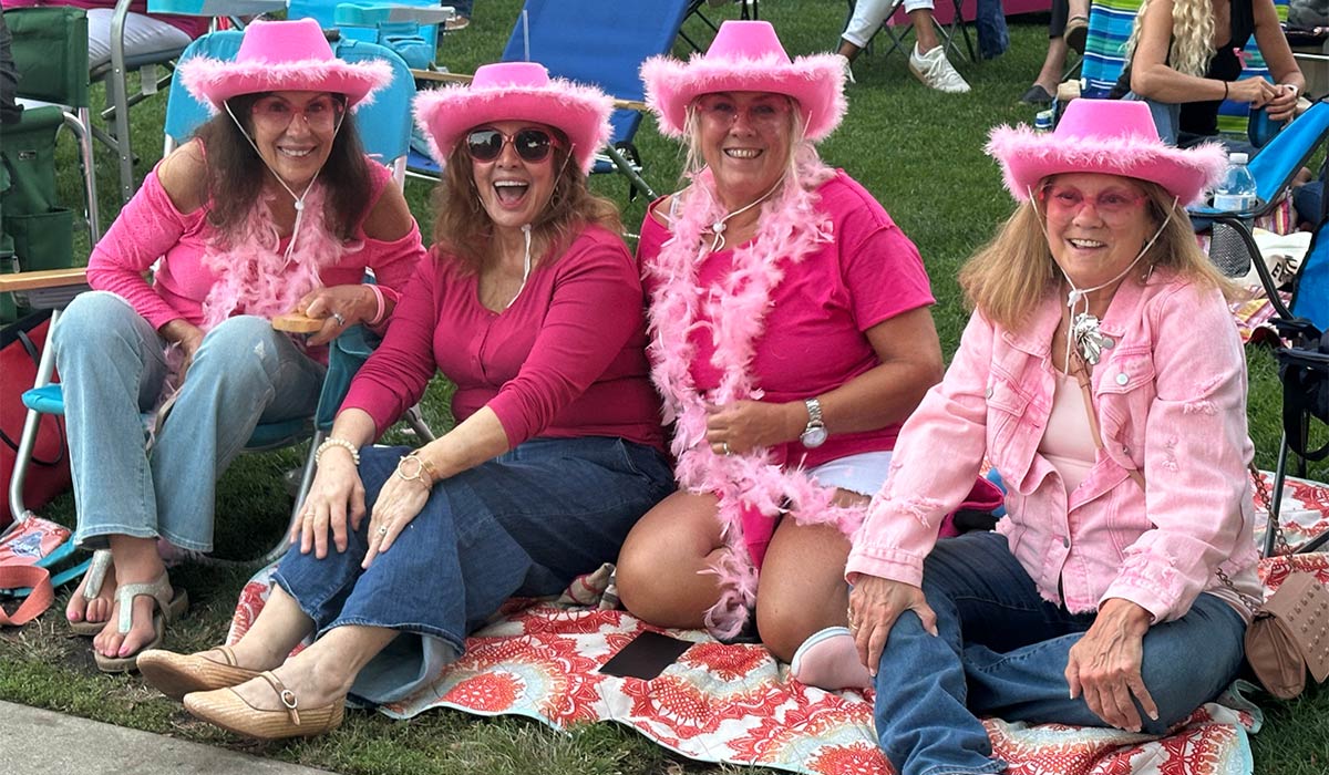 Pink Pledge attendees